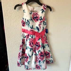Jona Michelle Girl’s floral dress size 7.